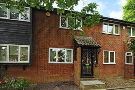 2 bedroom Terraced f...